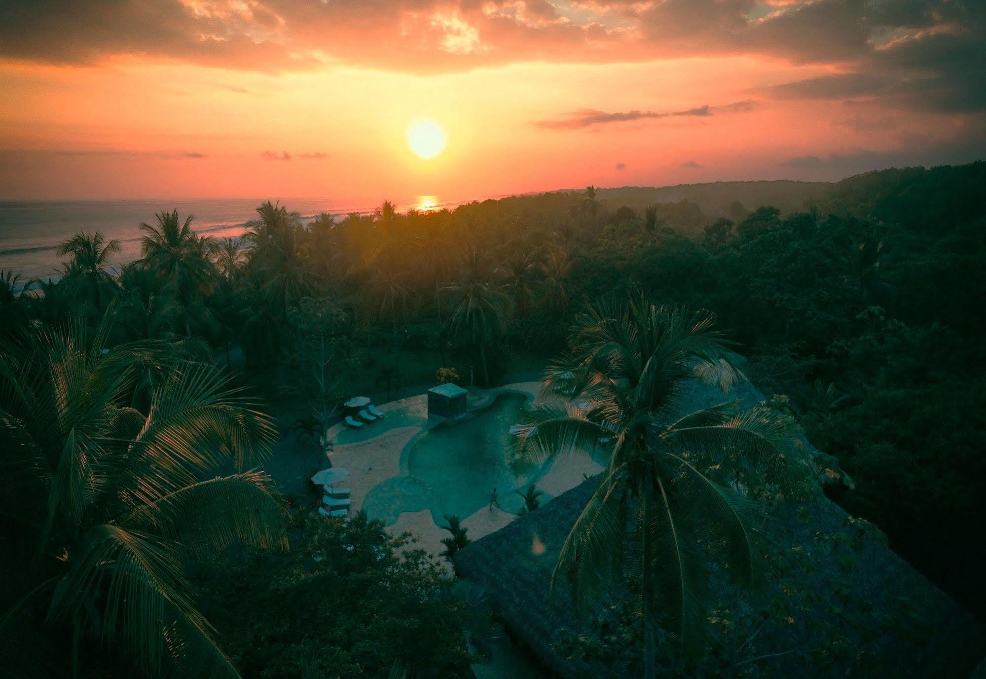 Clandestino Beach Resort باريتا المظهر الخارجي الصورة