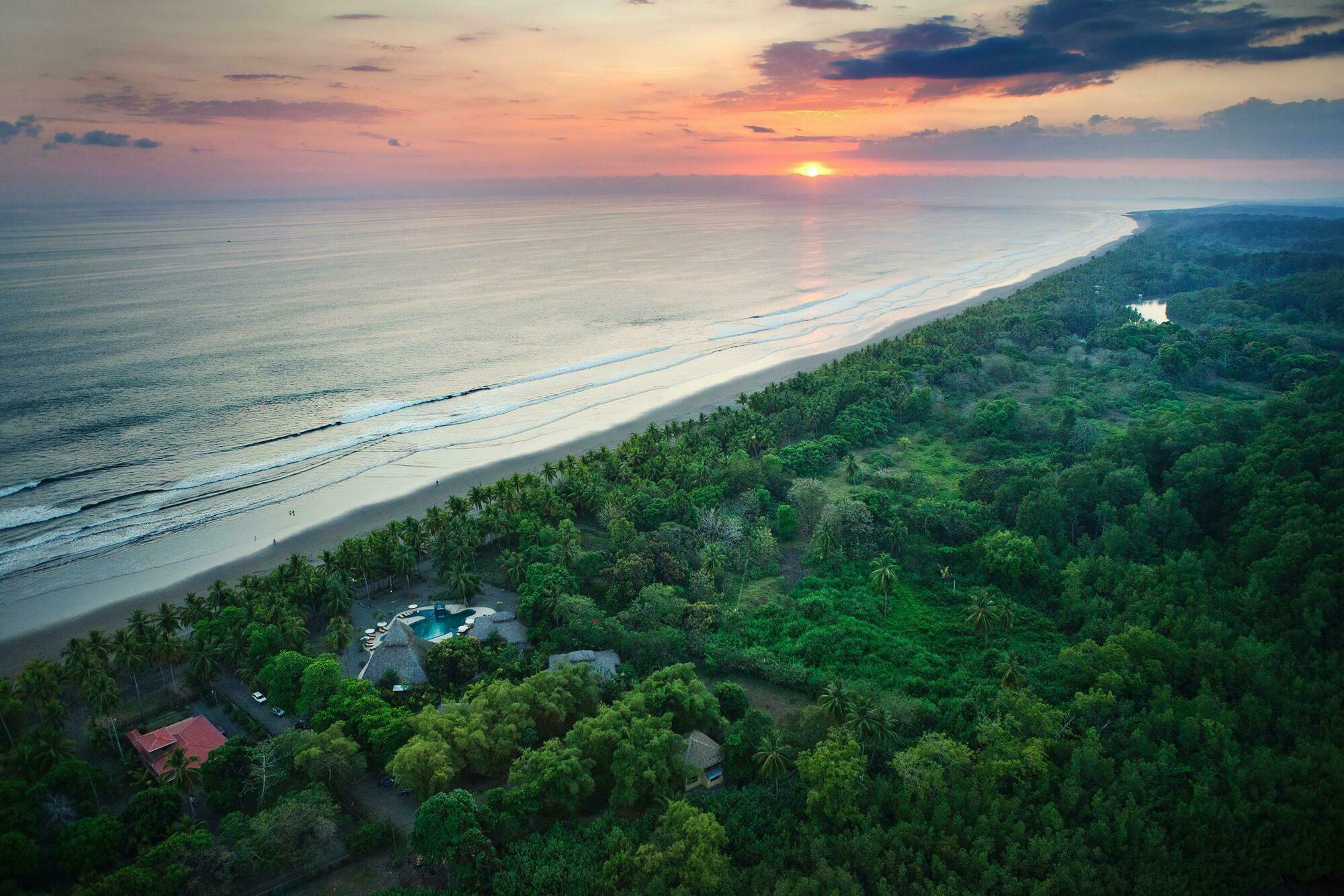 Clandestino Beach Resort باريتا المظهر الخارجي الصورة